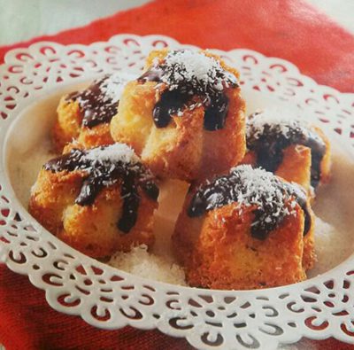 طرز تهیه شیرینی بادام نارگیل،پخت شیرینی بادام نارگیل درست کردن شیرینی بادام نارگیل,موادلازم برای تهیه شیرینی بادام نارگیل