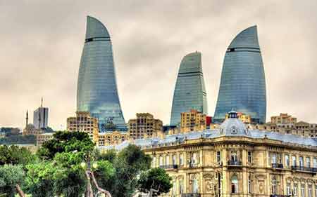 برجهای شعله از مکانهای دیدنی باکو (+تصاویر)