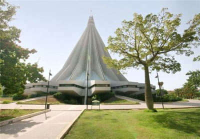عجیب ترین کلیساهایی جهان با معماری متفاوت, عکس کلیساهای عجیب