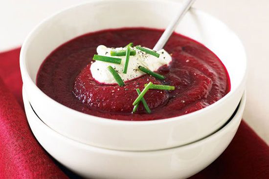 طرز تهیه سوپ لبوی خوشمزه و خوشرنگ (سوپ چغندر)