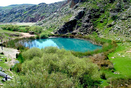 دریاچه دوقلوی سیاه گاو دریاچه دوقلوی سیاه گاو,دریاچه دوقلوی سیاه گاو کجاست,عکس های دریاچه دوقلوی سیاه گاو