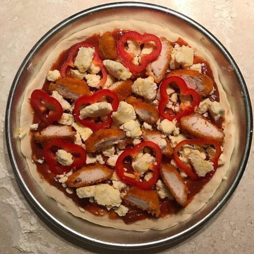 طرز تهیه پیتزا مرغ سوخاری مرحله به مرحله طرز تهیه پیتزا مرغ سوخاری مرحله به مرحله